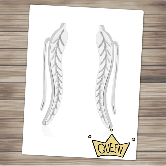 Jewelry - Silver Feather Leaf Earrings
